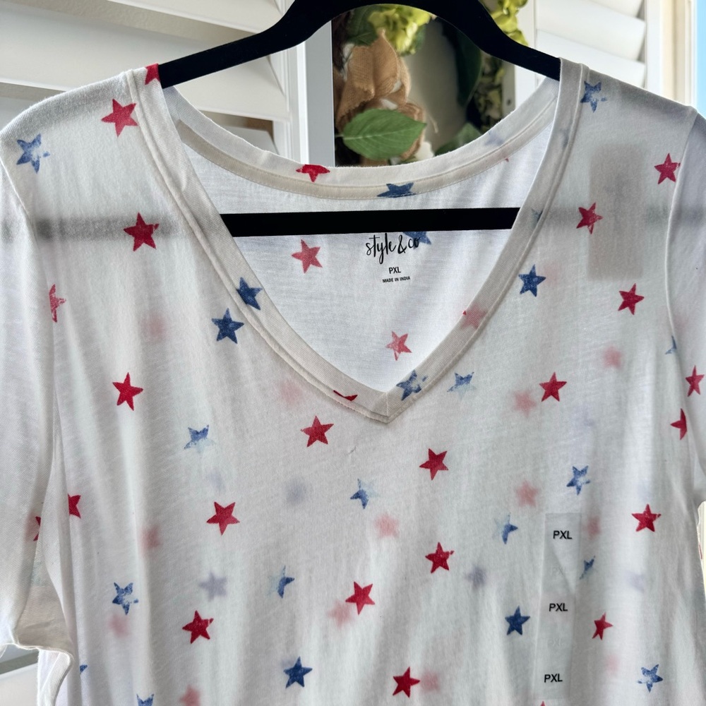 Style & Co. Nwot. Women’s cotton printed v-neck tshirt. Size PL - Picture 7 of 17